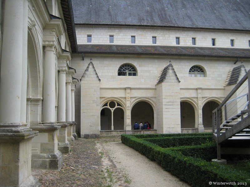 fontevraud46.jpg