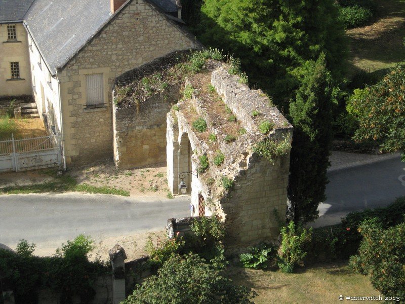 montreuilbellaya4.jpg